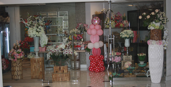 Flower & gift shop